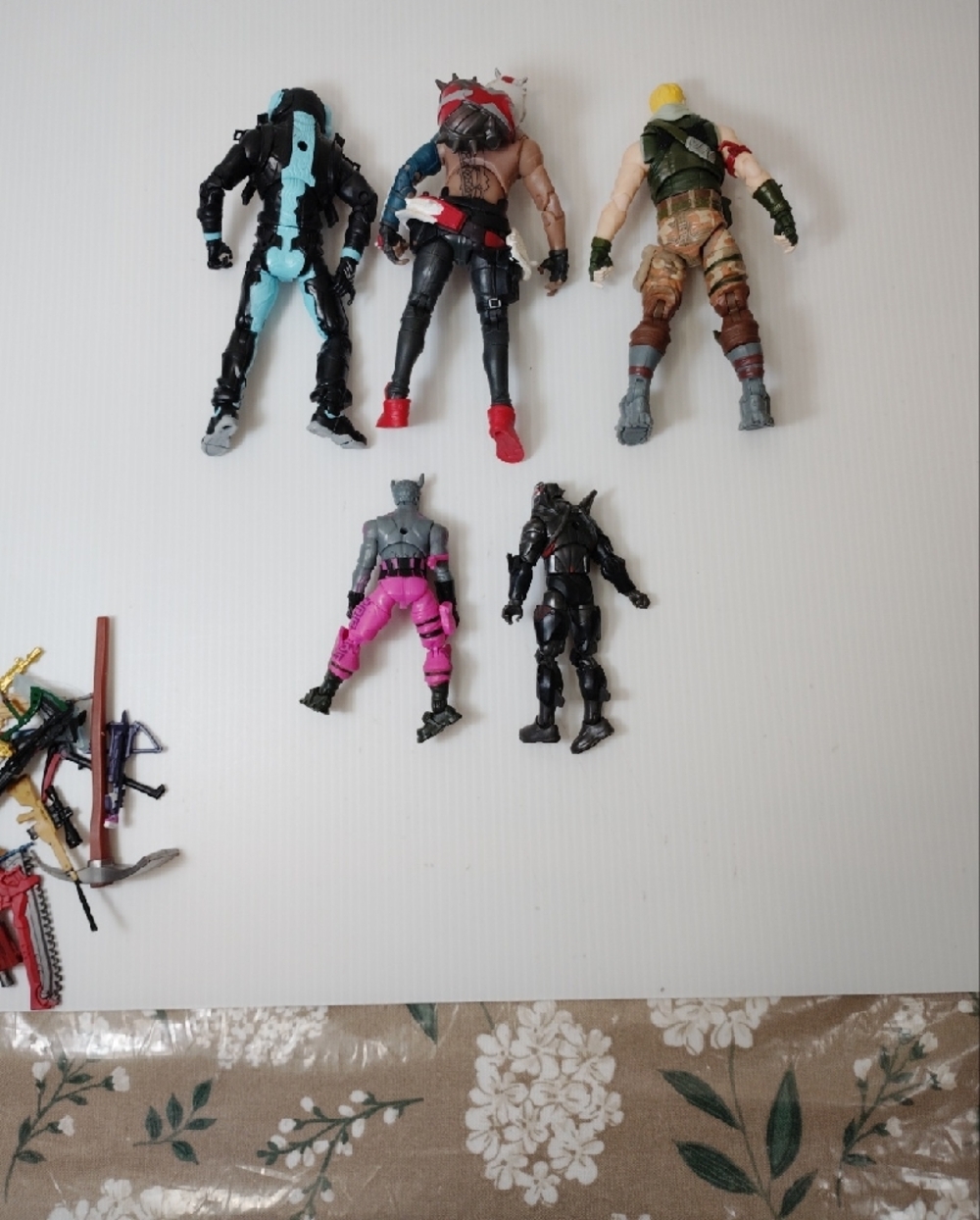 Fortnite Skin Action Figures! - Picture 2 of 8
